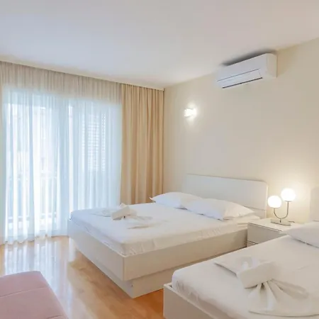 Baska Voda Apartments - Steps From The Beach, Free Parking, Central Location * Baska Voda