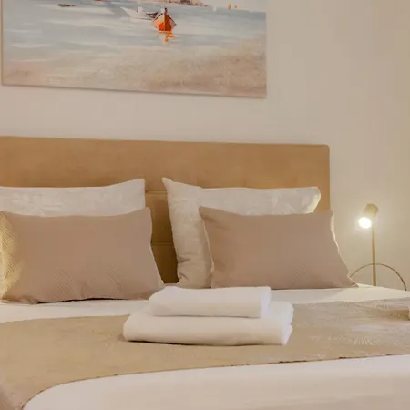 Apartment Baska Voda Apartments - Steps From The Beach, Free Parking, Central Location *