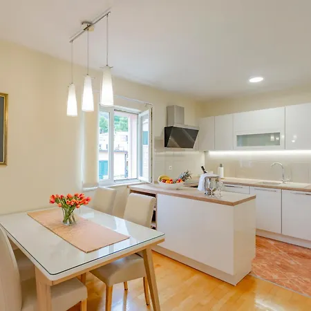 - Center, 50m From The Beach, Free Parking Baška Voda
