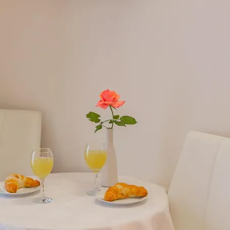 Baska Voda Apartments - Steps From The Beach, Free Parking, Central Location Baska Voda