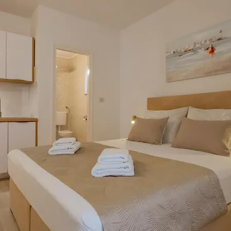 Baska Voda Apartments - Steps From The Beach, Free Parking, Central Location * Baska Voda