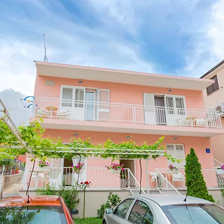 Apartment Baska Voda Apartments - Steps From The Beach, Free Parking, Central Location *
