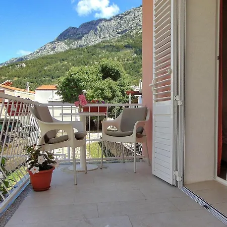 Apartment Baska Voda Apartments - Steps From The Beach, Free Parking, Central Location *